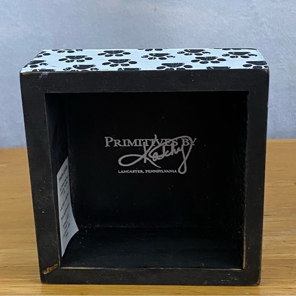 4 inch square decorative box: Yes I Really Do Need All These Cats - Picture 5 of 6